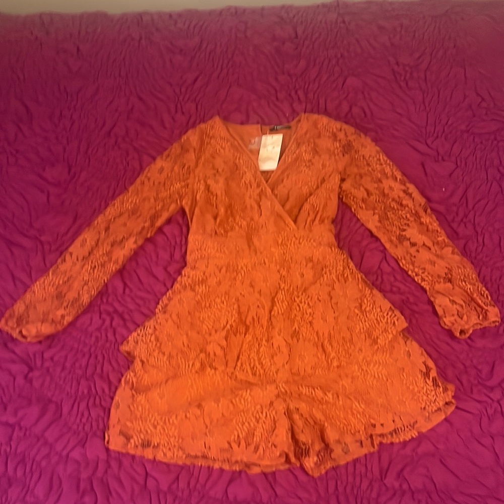 Dress. Romper. Long sleeves. Lace